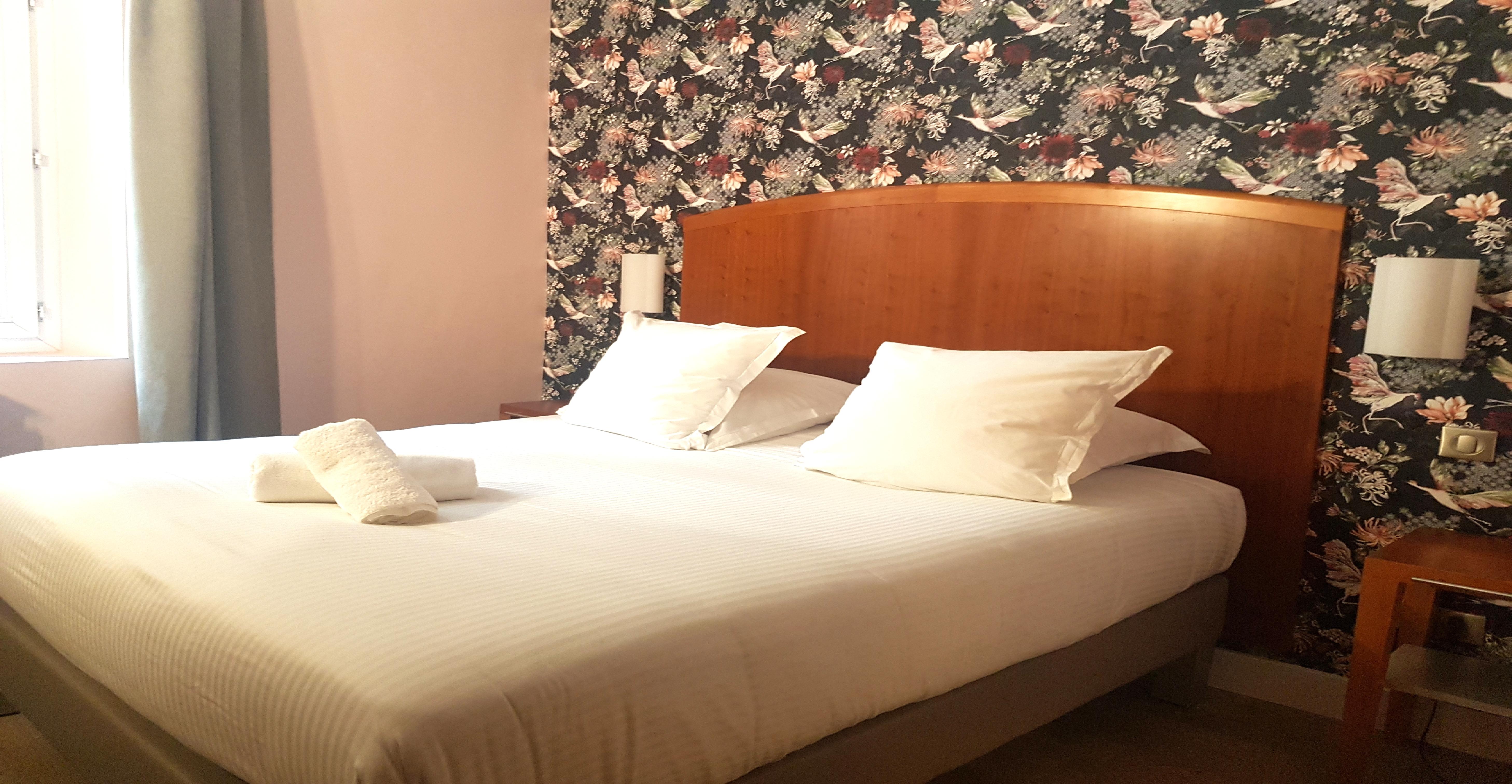 Grand Hotel Dauphine Toulon, Boutique Hotel & Suites Exterior photo